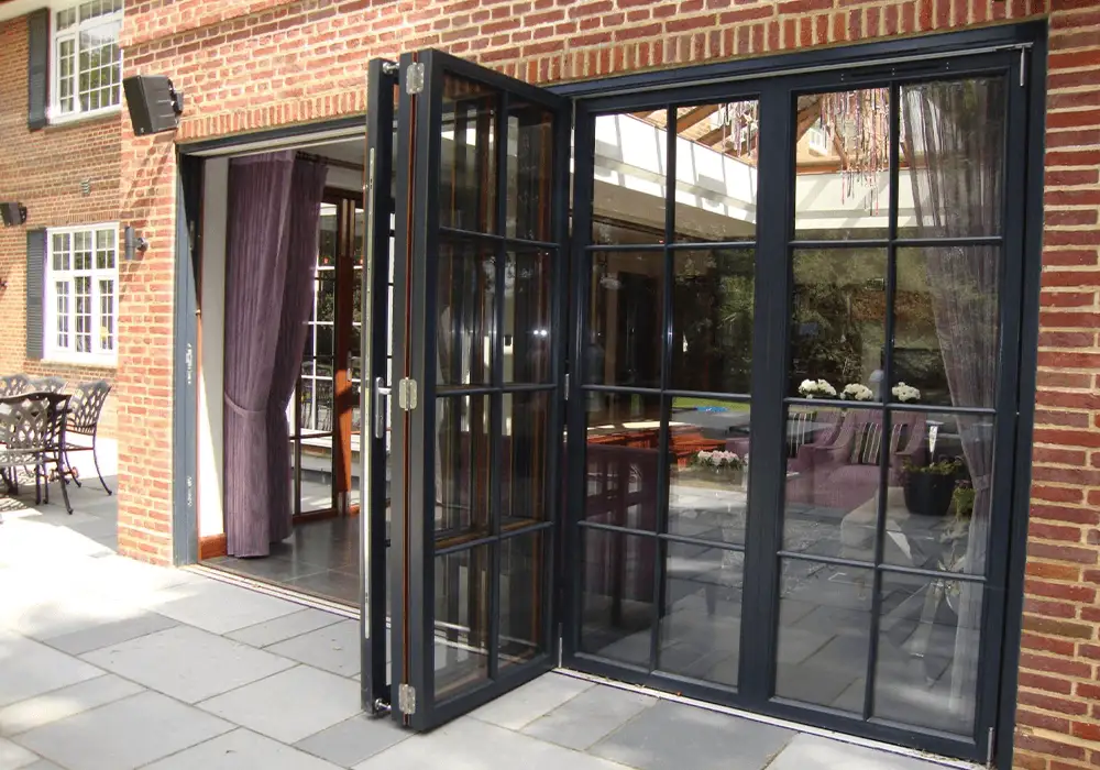 bifold door
