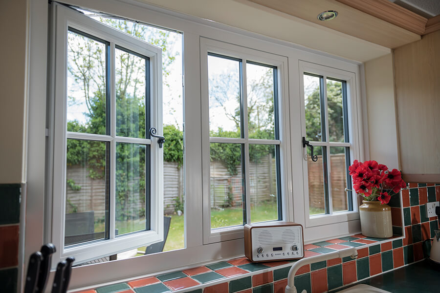 white flush sash window