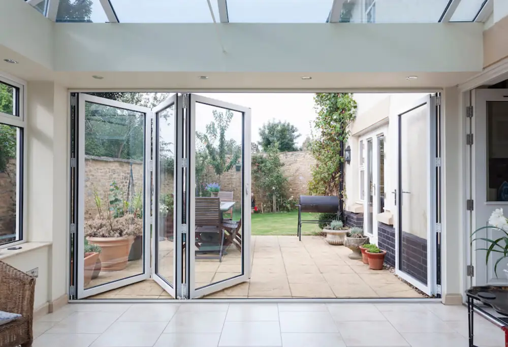 bifold door